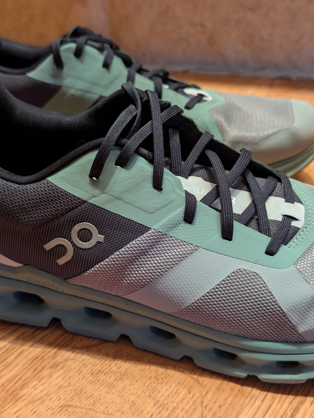 On Cloudrunner 46.99021 Men's 12.5 Alloy Moss Gray Green Running Shoes CloudTec